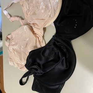 Women's Bras 38C (2)
